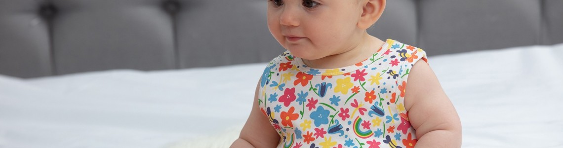 BABY ACCESSORIES - BIBS, MUSLINS , TOWELS and BLANKETS in SALE